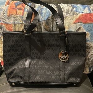 Black Michael kors bag .brand new .